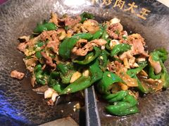 -费大厨辣椒炒肉(高铁吾悦广场店)