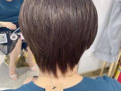 -LAQUEEN 时尚健康假发(万象城总店)