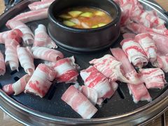 -江南猪肉商会无限续吃(弘大店)