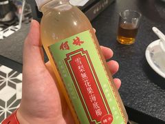 -何妹湿辣牛肉·粤式烧烤砂煲(桂雅路店)
