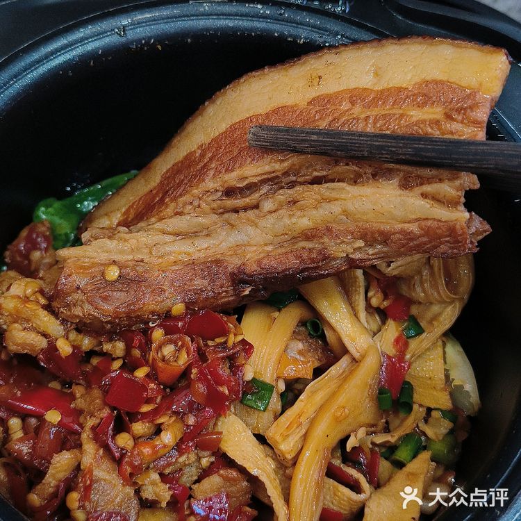 长沙把子肉封神‼️人均15r吃到撑！！