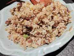 网红牛肉炒饭-炉石六本目·冰鲜和牛炭火烤肉·寿喜烧店(梅江店)
