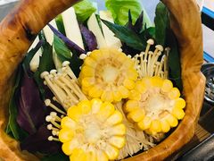 -东椰·海南椰子鸡火锅(朝阳门店)