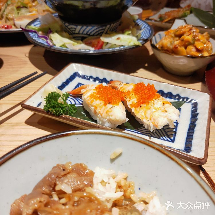 汉街沉浸式日料爱了爱了[吐]