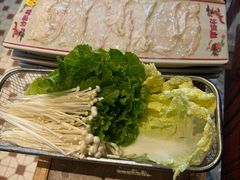 -沙胆彪炭炉牛杂煲(上海日月光广场店)