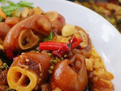 -丹水桥地锅鱼·翘嘴鲌·地方特色全鱼宴(丹江口大坝店)