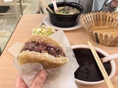 -闫家驴肉老店(华电一校店)
