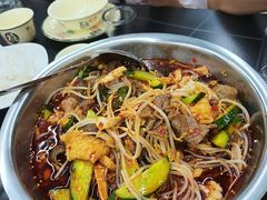 -周良天山牛杂城(天山路总店)
