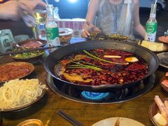 -黄潇洒老火锅(九眼桥宏济巷店)