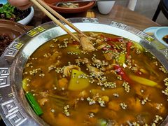 -有红鸡毛店·川菜(建设路店)