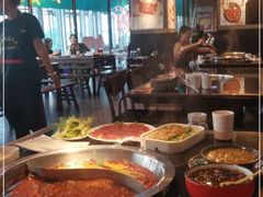-三个四川人火锅(华联商厦店)