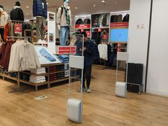 -优衣库(上海颛桥万达广场店)