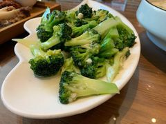 蒜蓉西兰花-小时候2013(瀚新店)