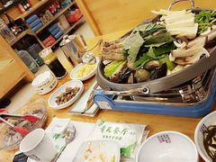 -青瓦餐厅·生鱼片·韩园烤肉(西塔店)