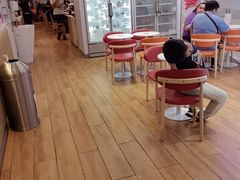 -DQ·蛋糕·冰淇淋(湖景东路店)