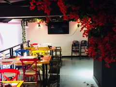 -四点半烤吧(港龙华侨城店)