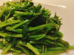 -头上红煨盐鸡·非遗院子餐厅