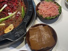 -卤校长老火锅(杨家坪直营店)