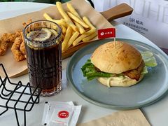 -必胜客(万象城二期店)