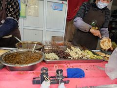 -老鼓楼麻辣烫夹馍