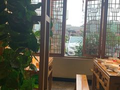 -大众跷脚牛肉馆·非遗传承单位(峨眉山店)