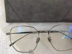 -爱视眸Eyeblling眼镜·依视路·蔡司镜片折扣店(百联南方商城购物中心)