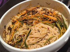 -叶芭蕉·铜锅酸汤牛肉(高铁吾悦店)