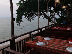 -卷心菜和避孕套餐厅(Pattaya)