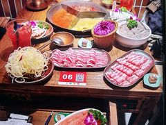 -巴卤社老火锅(财富店)