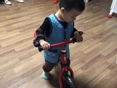 -八爪矩阵极限运动馆·儿童平衡车·感统训练(南海子公园校区)