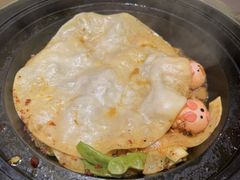 -锅飘飘·东北铁锅炖(雨花客厅店)