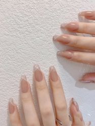 -悦指间美甲美睫