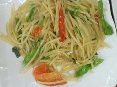 酸辣土豆丝-美味居(古城店)