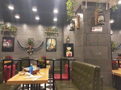 -愉肴麻辣香锅(中山路店)