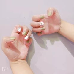-吉吉靓甲美睫