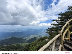 -罗田薄刀峰风景区