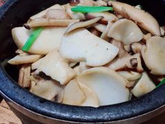 石锅三菌-大川先生·小龙虾·川菜(信义坊店)