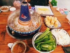 苏尼特冰煮羊-毛辣果·贵州红酸汤牛肉火锅(西单店)