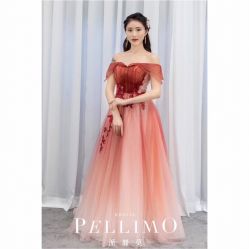 -派丽莫Pellimo原创设计婚纱品牌