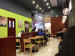 大堂-吉祥馄饨(虹桥火车站店)
