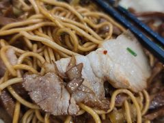 -佬钱湾仔(衣裳街店)