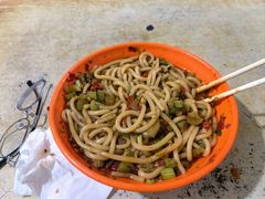 -玲玲米粉·新疆现炒米粉(大十字总店)