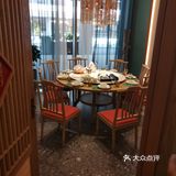 因为我们是白天去的没看到云廊的美景，建议晚上去