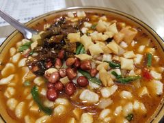 -吴三酸菜麻食酱香面馆(印花布园小区店)