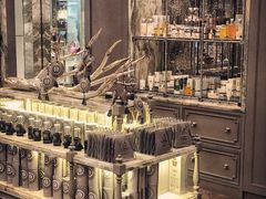 -Bath & Bloom Flagship Store at Central World