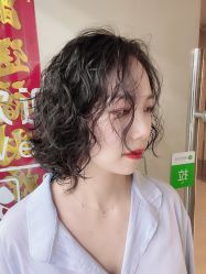 -宫铭烫发染发接发店