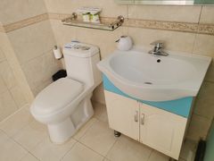 -德全心悦酒店(北京金台路地铁站店)