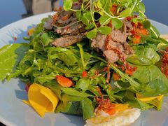 牛肉温泉蛋沙拉-Lets burger非常汉堡·环球风味(蓝色港湾店)