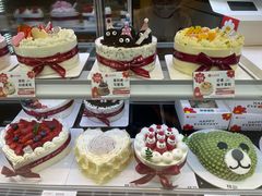 -花花卷卷·鲜食蛋糕(静安久光百货店)