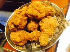 -BHC炸鸡(明洞总店)